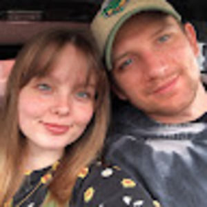 Meet your Posher, Emi